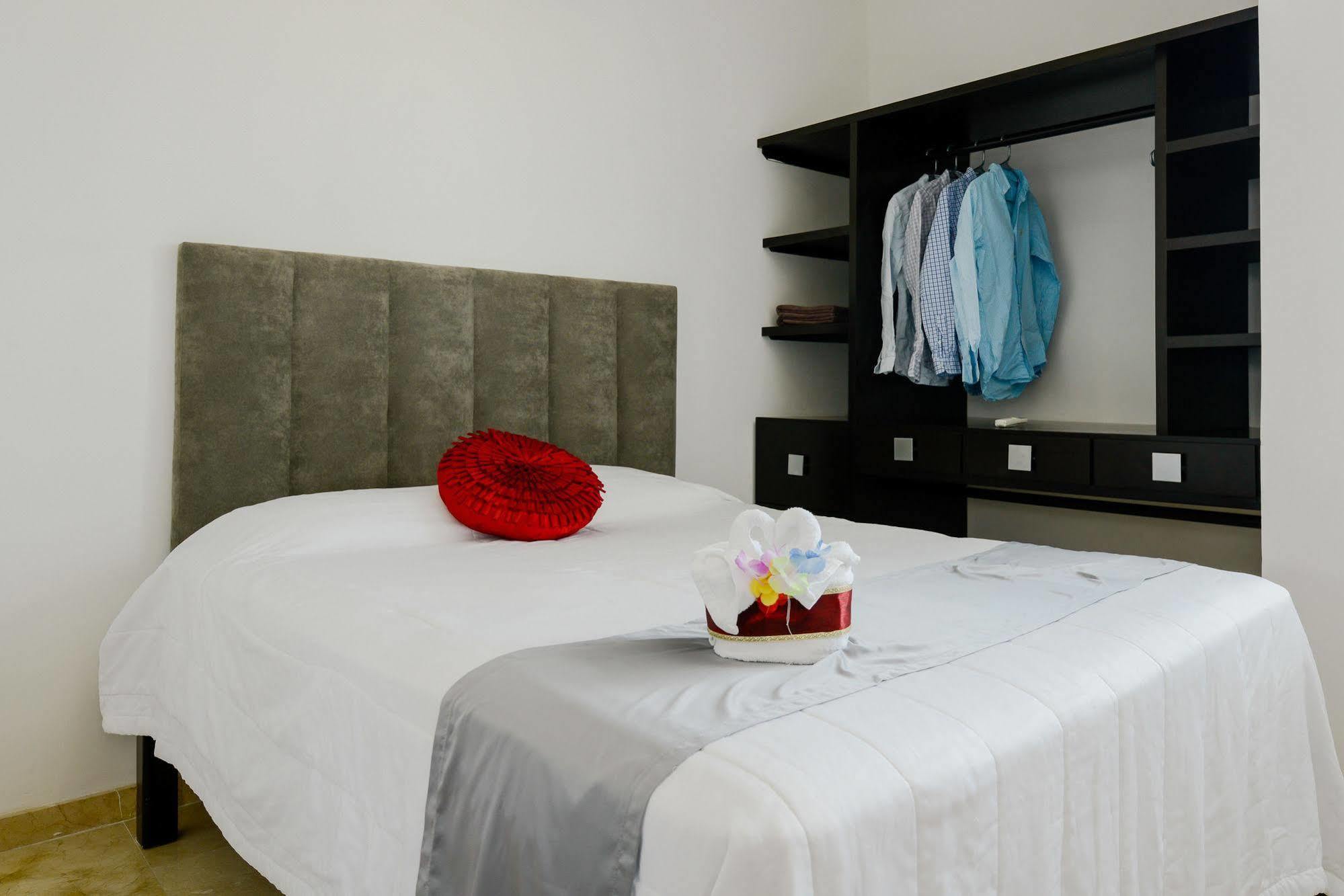 La Playa Condo Плая дел Кармен Екстериор снимка