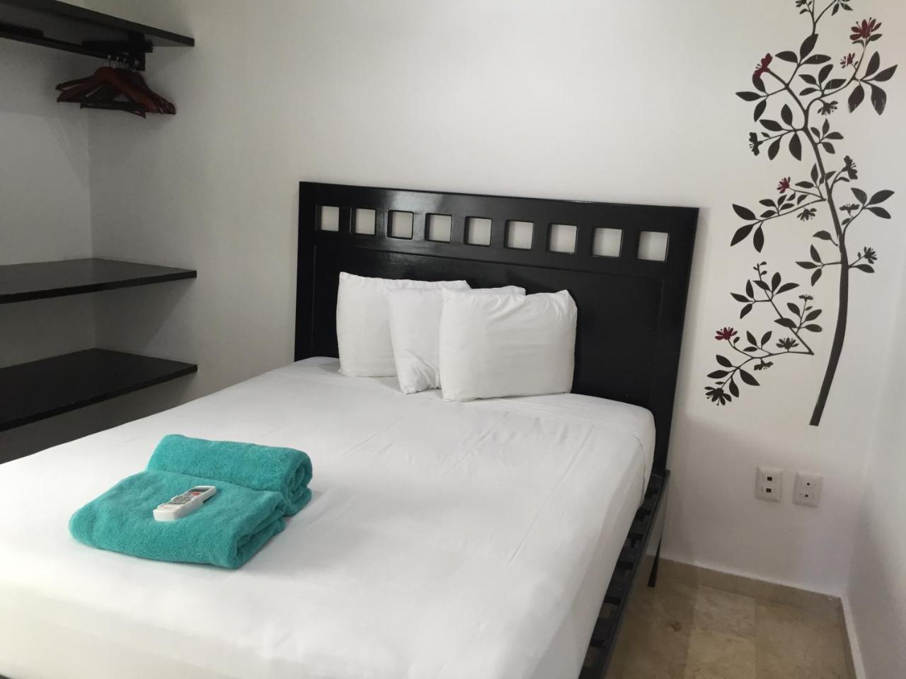 La Playa Condo Плая дел Кармен Екстериор снимка
